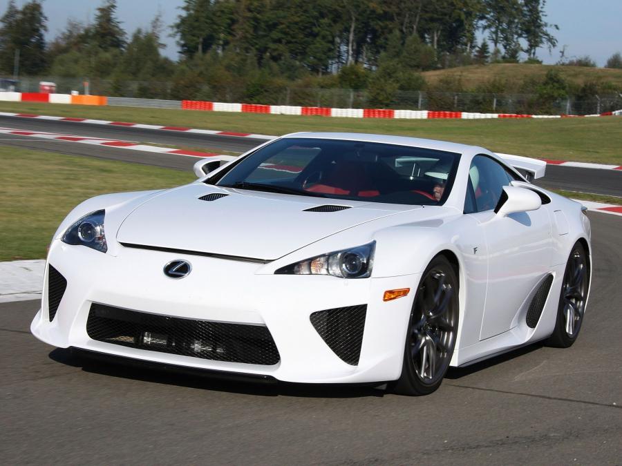  Lexus LF-A 2010 года  (фото 21 из 213)